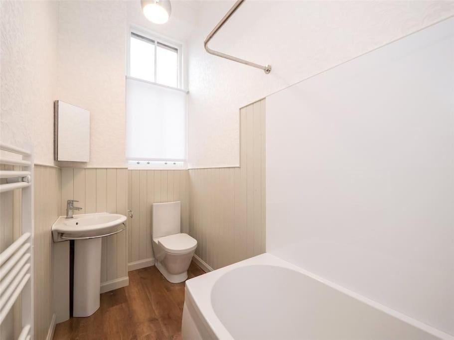 Beautiful & Bright 2 Bed Flat Murrayfield Edinburgh Exterior photo