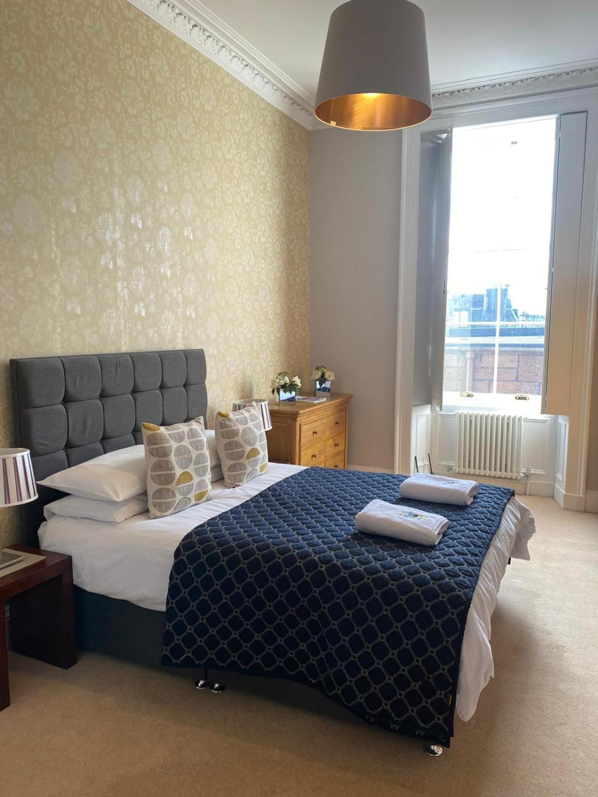 Beautiful & Bright 2 Bed Flat Murrayfield Edinburgh Exterior photo